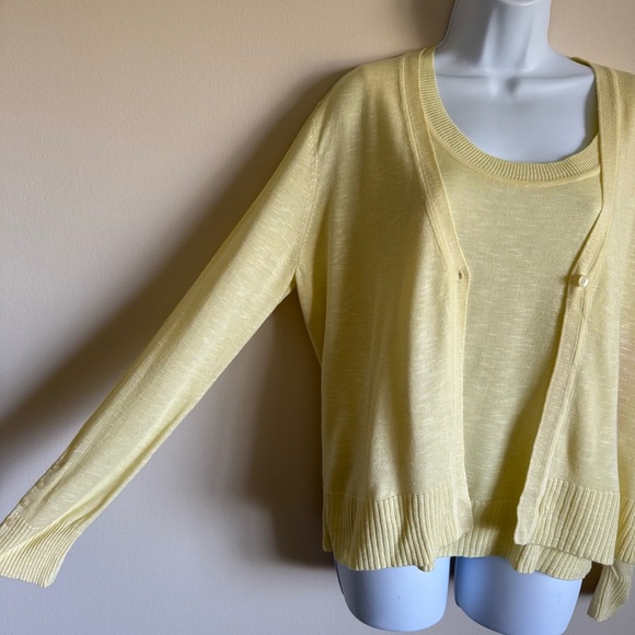 NWT Women’s Anne Klein Butter Yellow Cardigan Sweater & Knit Top Set M - Picture 2 of 11